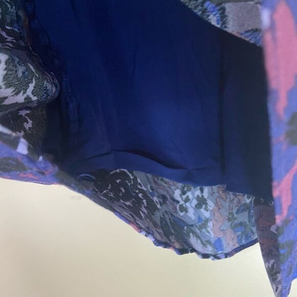 Wilfred Free | Aritzia Navy Blue Floral Print Lined Cami Tank Top Size Medium - Picture 4 of 6